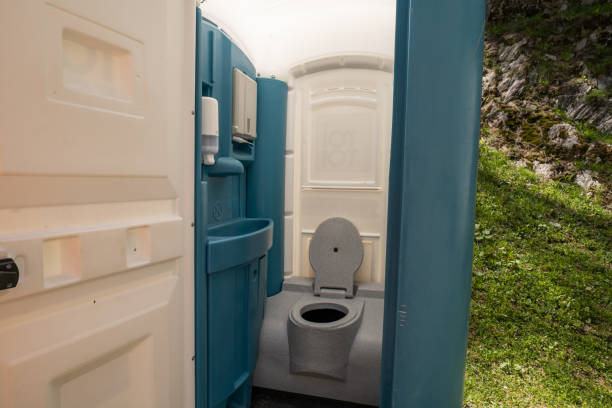 Types of Portable Toilets We Offer in Casselberry, FL